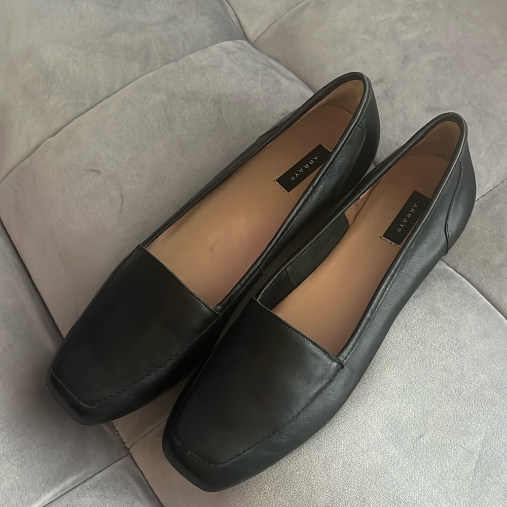 “Array: Freedom Flats size 8”